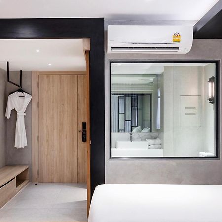 Loft Bangkok Hotel Buitenkant foto