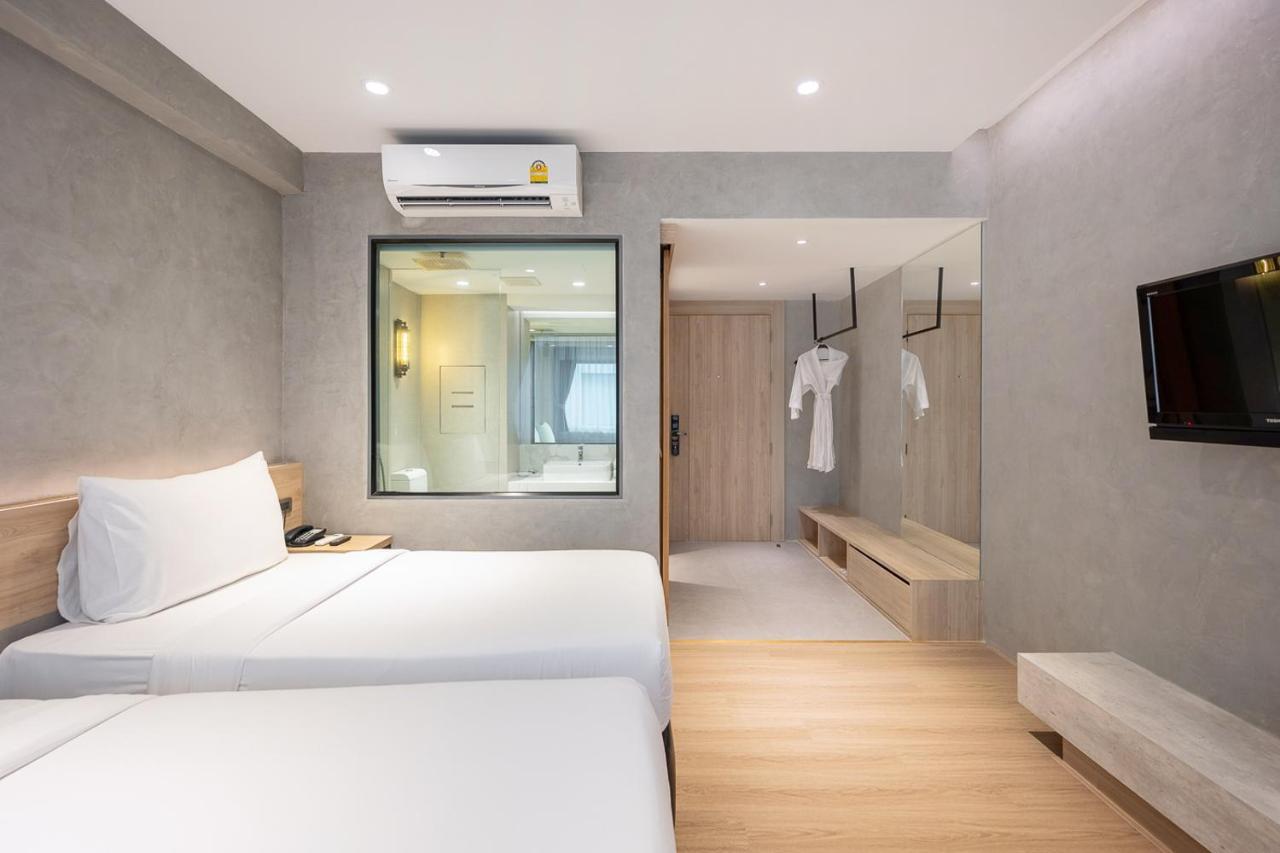 Loft Bangkok Hotel Buitenkant foto