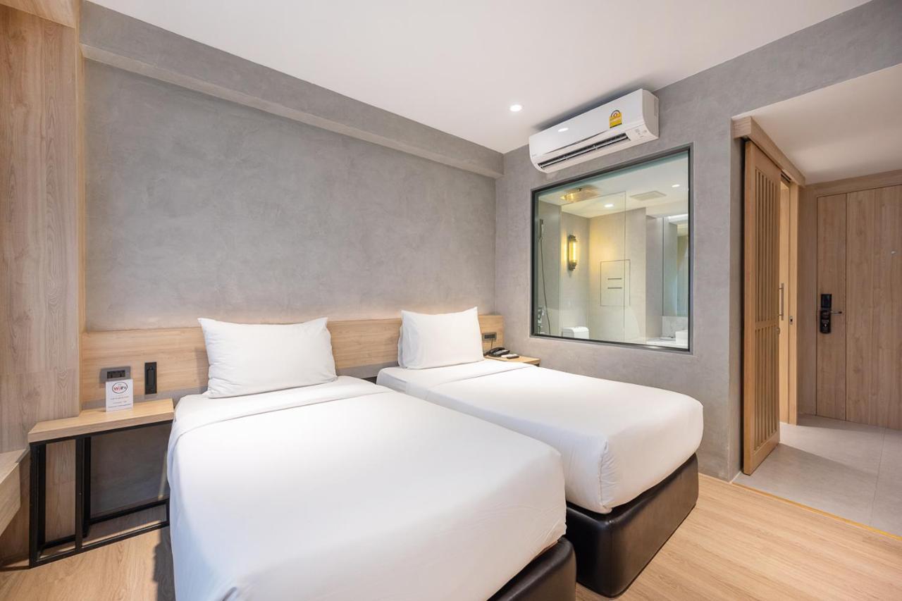 Loft Bangkok Hotel Buitenkant foto