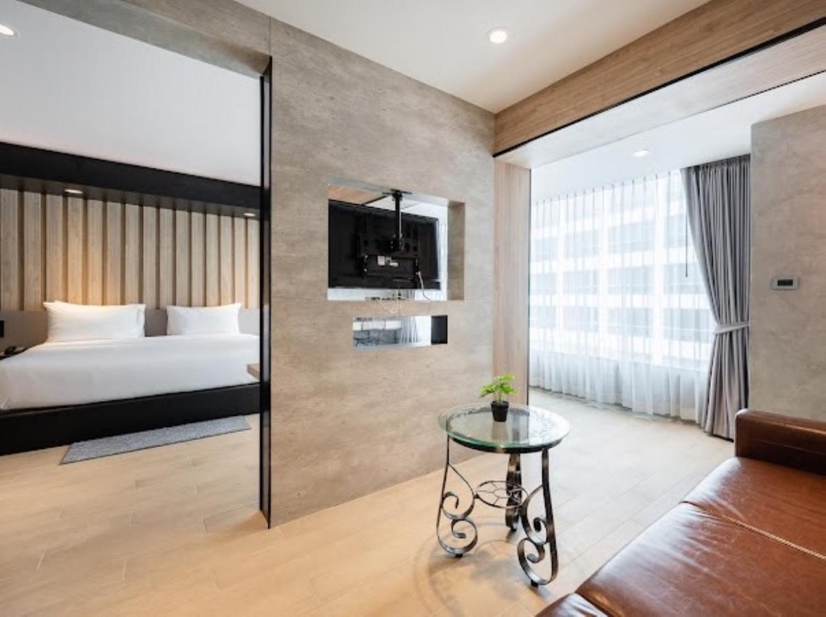 Loft Bangkok Hotel Buitenkant foto
