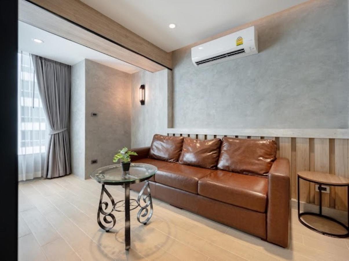 Loft Bangkok Hotel Buitenkant foto