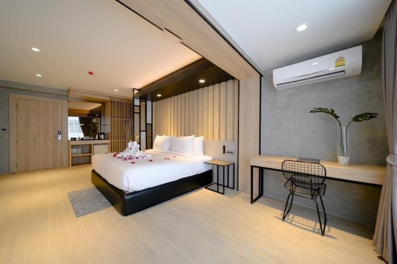 Loft Bangkok Hotel Buitenkant foto