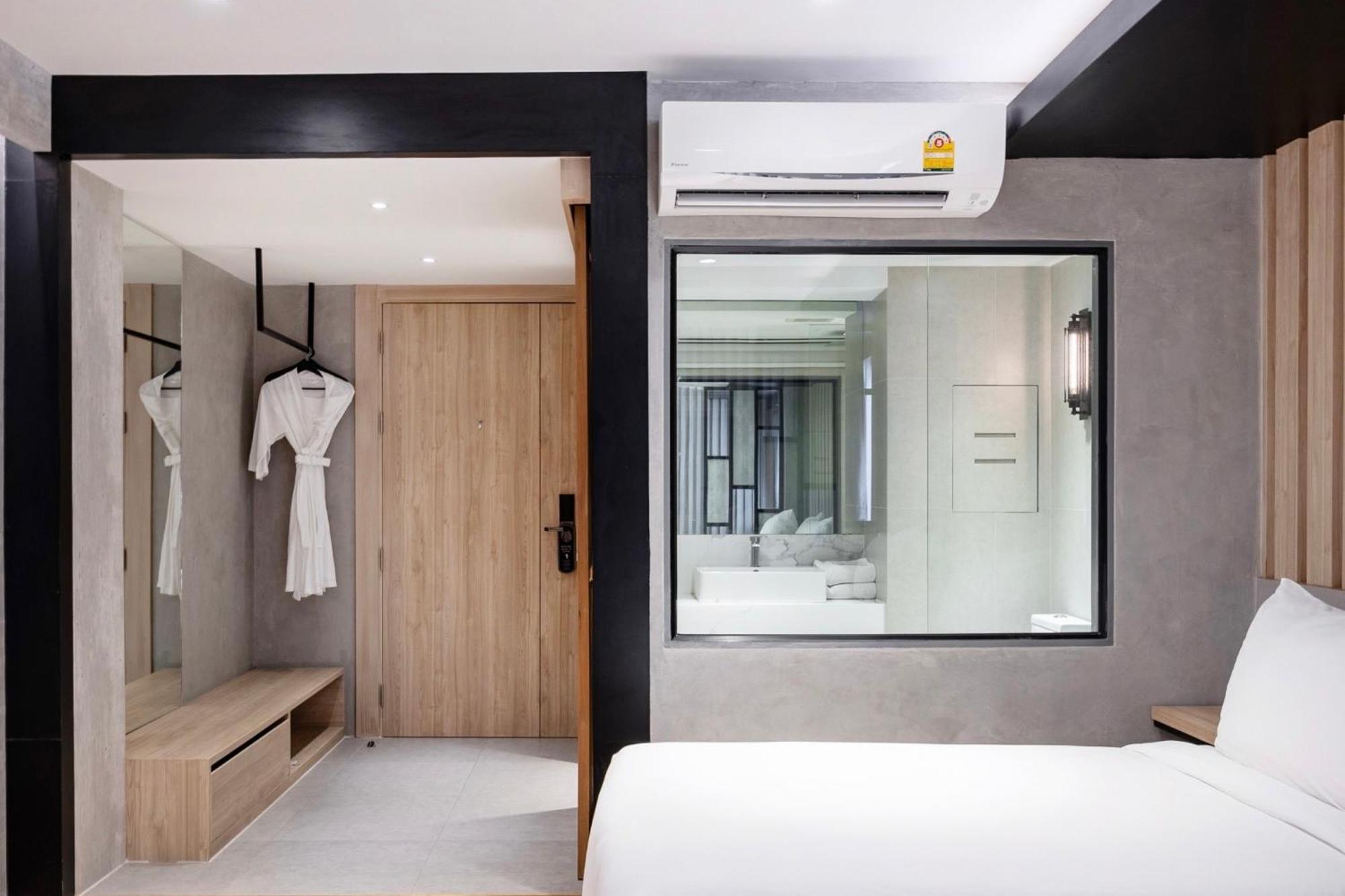 Loft Bangkok Hotel Buitenkant foto